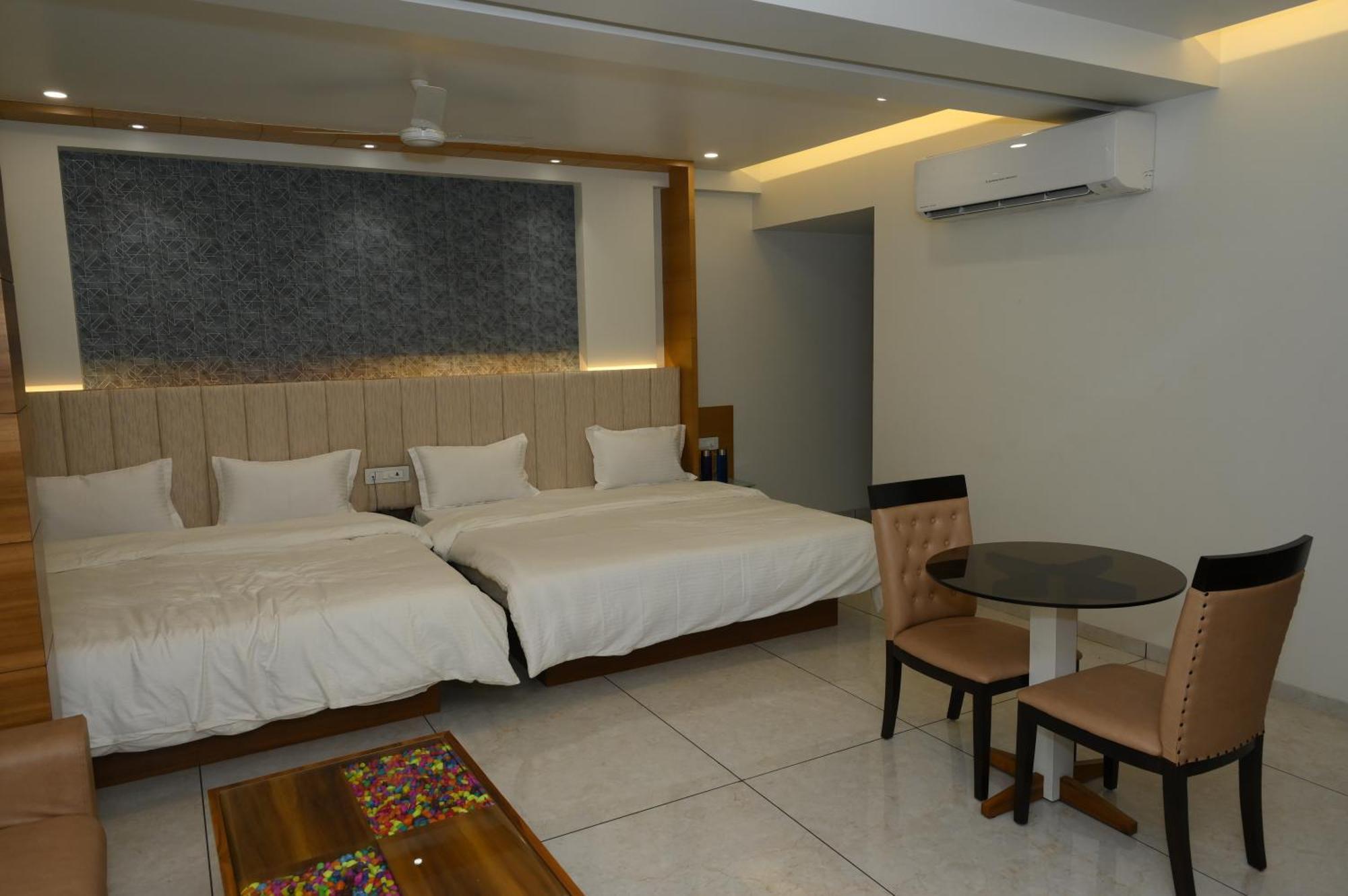 Hotel Parqotel Arnala Exterior photo